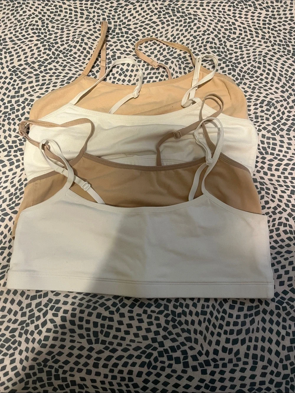 Girls Wonder Nation Seamless Bralette Bra- 2 white, 2 Nude Set of 4, size M